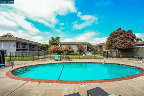 Exterior - 1218 Hookston Rd, Concord, CA 94518 photo 5 of 7