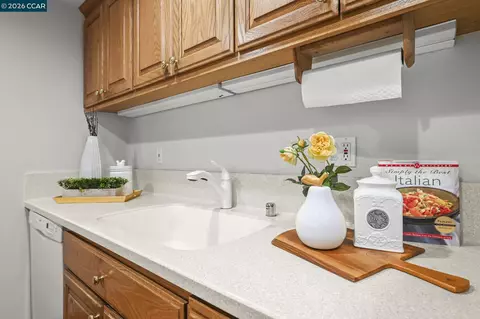 Kitchen - 1218 Hookston Rd, Concord, CA 94518 photo 3 of 3