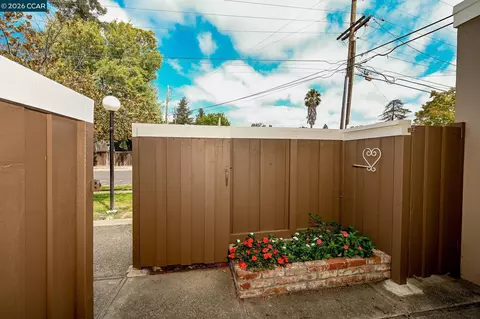 1218 Hookston Rd, Concord, CA 94518 photo 1