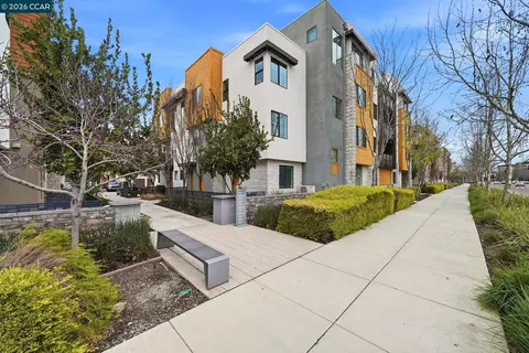 Exterior - 5862 Cadence Ave, Dublin, CA 94568 photo 1 of 6