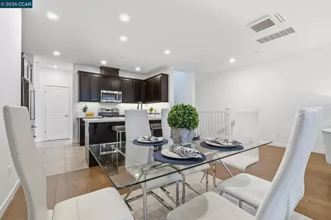 Dining - 5862 Cadence Ave, Dublin, CA 94568 photo 4 of 4