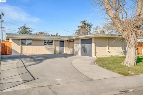 135 Spencer St, Vallejo, CA 94589 photo 1