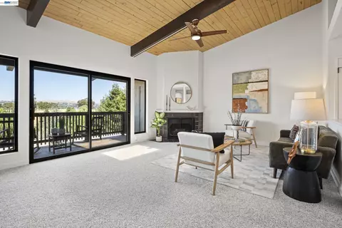 19100 Crest Ave #100, Castro Valley, CA 94546