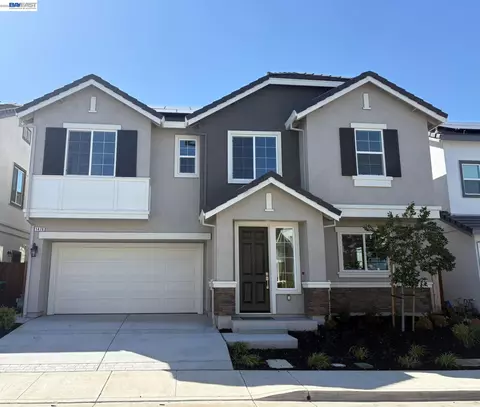 1476 Monument Ln, Fairfield, CA 94533