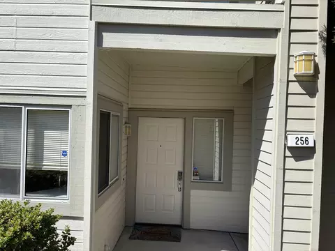 256 Napoli Ct, Hercules, CA 94547