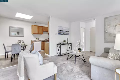 952 Mission Rd, South San Francisco, CA 94080