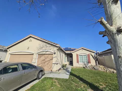 537 Bonanza Dr, Newman, CA 95360