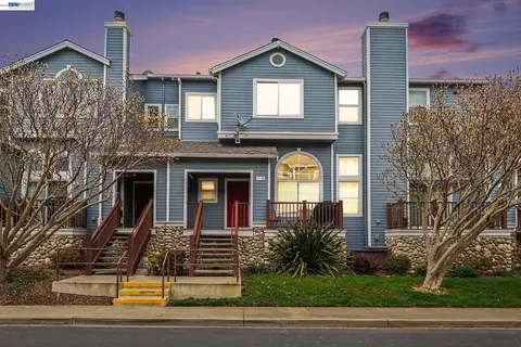 476 E St, Benicia, CA 94510 photo 1
