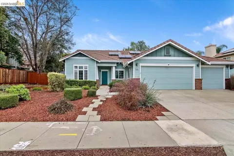 1517 Buena Vista St, Brentwood, CA 94513