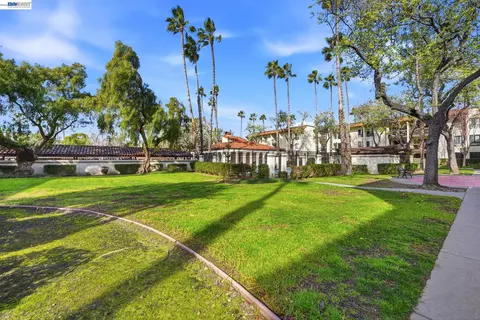 Exterior - 39997 Cedar Blvd #248, Newark, CA 94560 photo 8 of 13