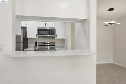 Kitchen - 39997 Cedar Blvd #248, Newark, CA 94560 photo 5 of 5