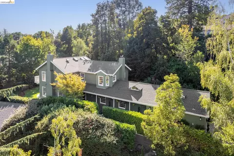 165 Cross Rd, Oakland, CA 94618