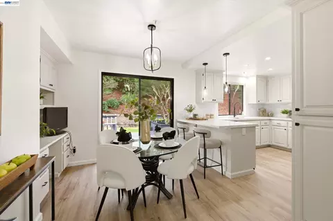 Dining - 28 Harrington Rd, Moraga, CA 94556 photo 4 of 5