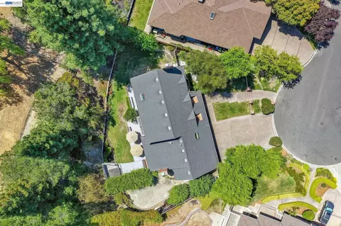 View/Area - 28 Harrington Rd, Moraga, CA 94556 photo 3 of 10