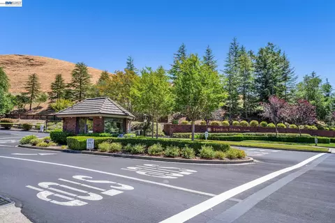 Other - 28 Harrington Rd, Moraga, CA 94556 photo 8 of 9