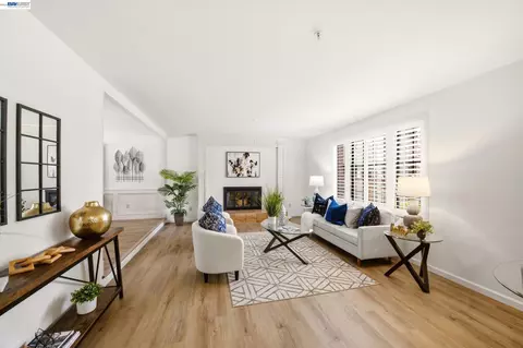 Living - 28 Harrington Rd, Moraga, CA 94556 photo 2 of 3