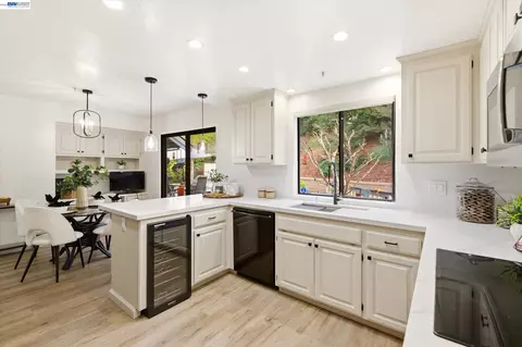 Kitchen - 28 Harrington Rd, Moraga, CA 94556 photo 1 of 4