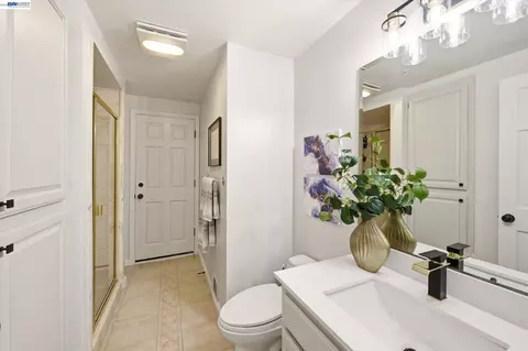 Bath - 28 Harrington Rd, Moraga, CA 94556 photo 1 of 5