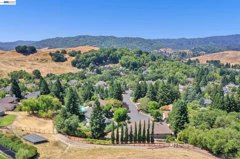 View/Area - 28 Harrington Rd, Moraga, CA 94556 photo 6 of 10