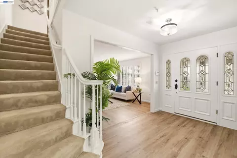 Entry Way - 28 Harrington Rd, Moraga, CA 94556 photo 2 of 5