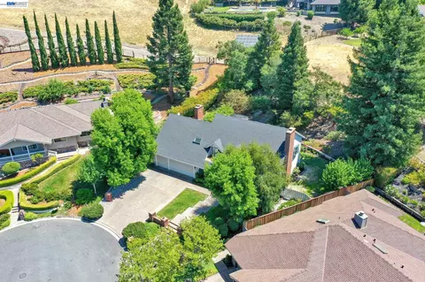 View/Area - 28 Harrington Rd, Moraga, CA 94556 photo 2 of 10