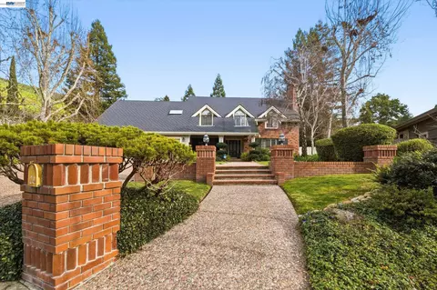 Exterior - 28 Harrington Rd, Moraga, CA 94556 photo 7 of 25