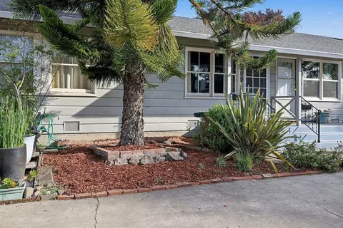 Exterior - 1808 Main St, Alameda, CA 94501 photo 2 of 7