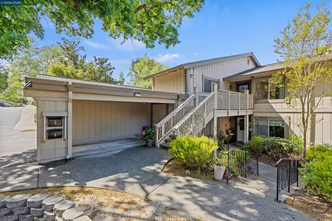 2055 Cactus Ct #3, Walnut Creek, CA 94595