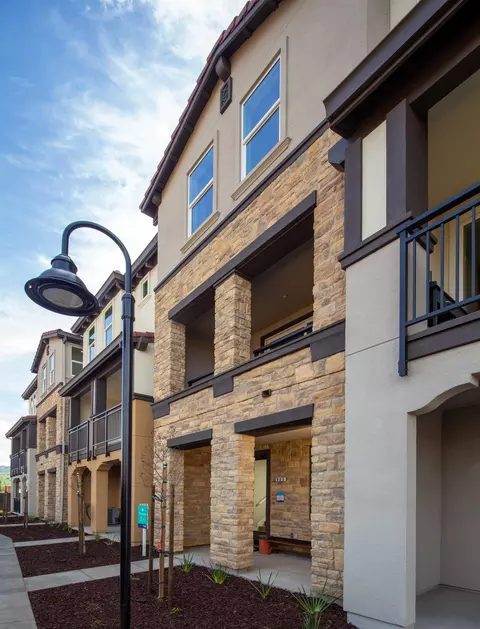 904 More Ln #1802, Morgan Hill, CA 95037