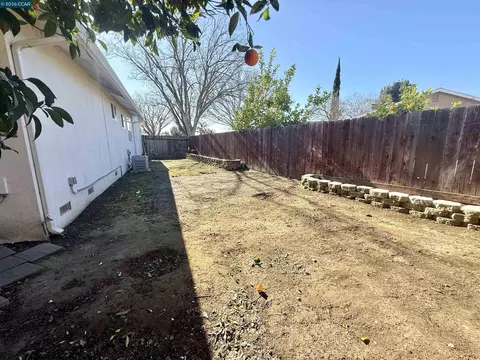 Exterior - 772 Largo Ct, Fairfield, CA 94533 photo 13 of 13