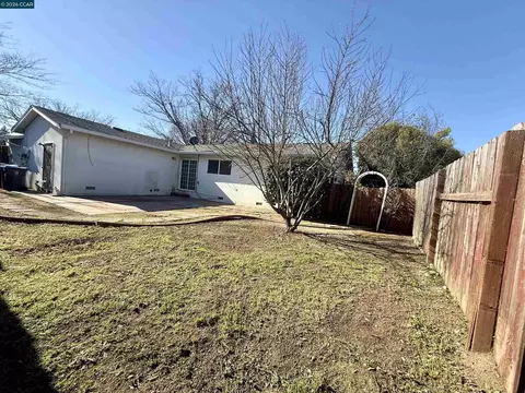 Exterior - 772 Largo Ct, Fairfield, CA 94533 photo 8 of 13