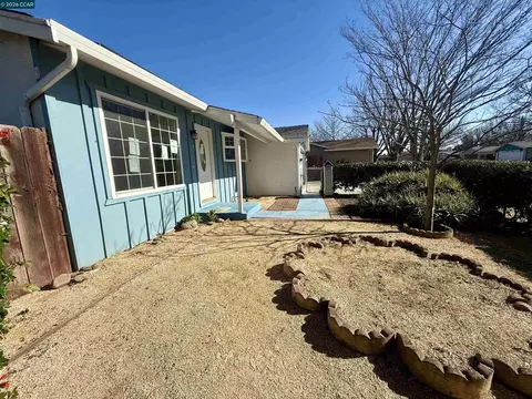 Exterior - 772 Largo Ct, Fairfield, CA 94533 photo 4 of 13