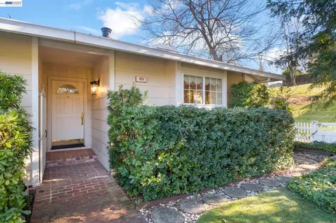 851 Luz Ct, Danville, CA 94526