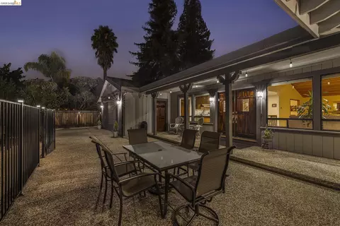 3622 Delancey Ln, Concord, CA 94519