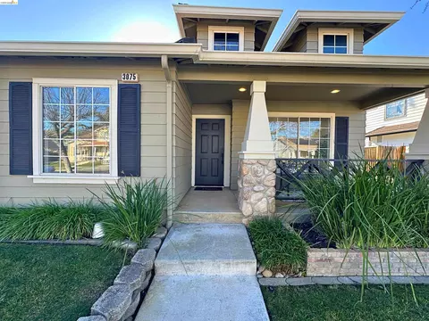 3075 Shiles Loop, Brentwood, CA 94513 photo 1
