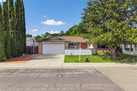 3025 Monticello Dr, Stockton, CA 95209