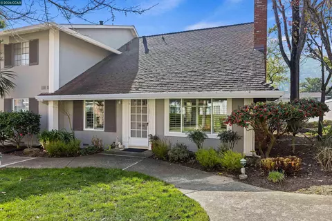 18 Miramonte Dr, Moraga, CA 94556 photo 1