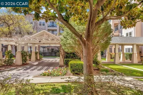 1860 Tice Creek Dr #1307, Walnut Creek, CA 94595
