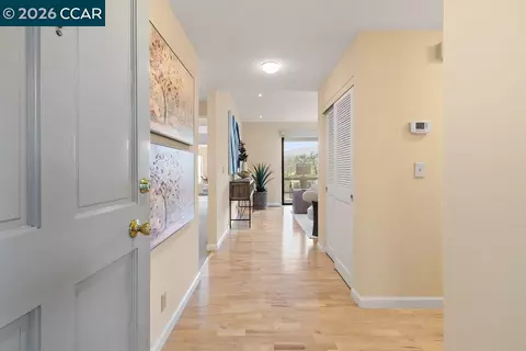 1738 Stanley Dollar Dr #4A, Walnut Creek, CA 94595