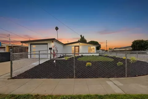 27707 La Porte Ave, Hayward, CA 94545