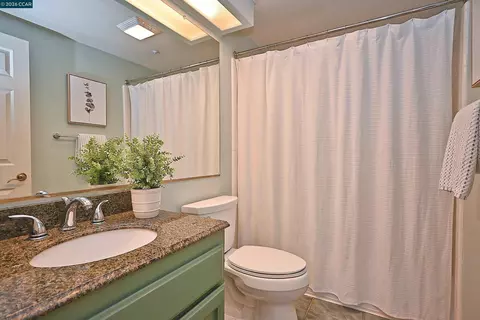 Bath - 137 Haslemere, Lafayette, CA 94549 photo 1 of 5