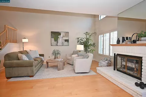Living - 137 Haslemere, Lafayette, CA 94549 photo 2 of 2
