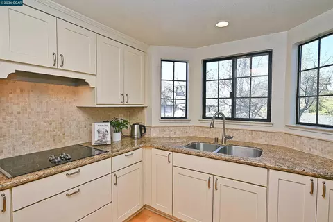 Kitchen - 137 Haslemere, Lafayette, CA 94549 photo 1 of 4
