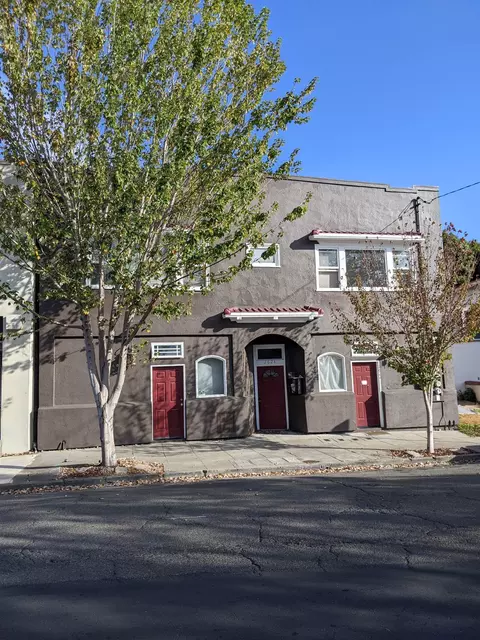 2622 Kingsland Ave, Oakland, CA 94619