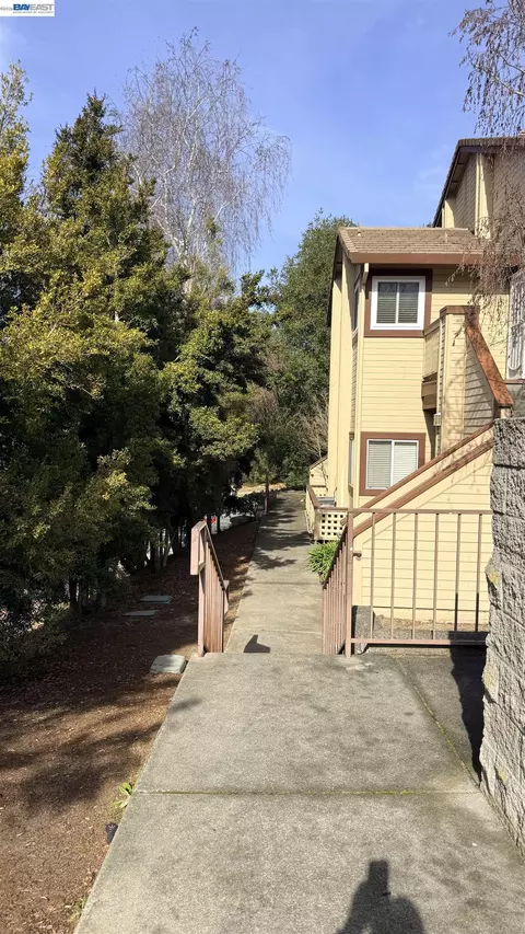 103 Tuscany Ct, Hercules, CA 94547