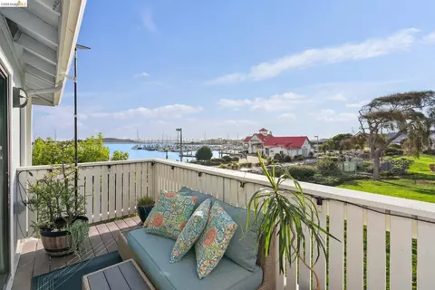 184 Schooner Ct, Richmond, CA 94804