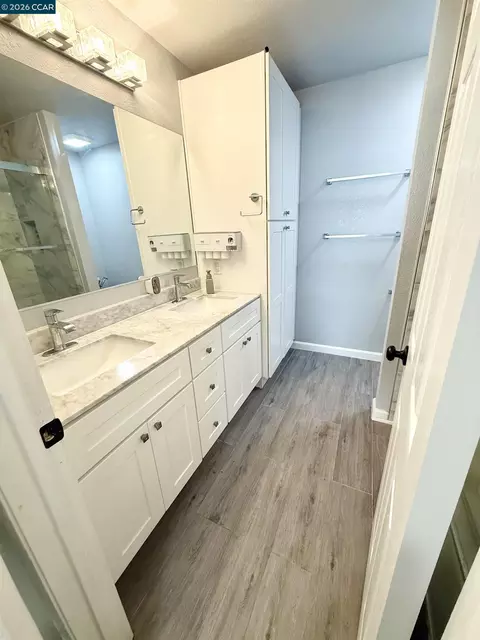 Bath - 405 Weymouth, Hercules, CA 94547 photo 1 of 3