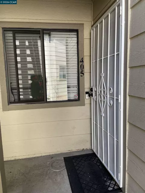 Entry Way - 405 Weymouth, Hercules, CA 94547 photo 2 of 4