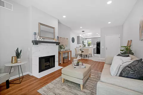 3530 Oakwood Ter # 102, Fremont, CA 94536
