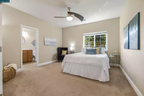 Bedroom - 1121 Haven St, Martinez, CA 94553 photo 1 of 3